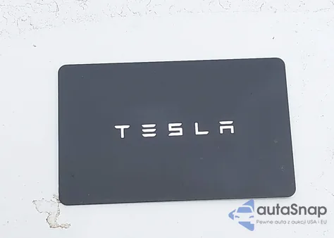 2023 Tesla Model Y Awd/Long Range Dual Motor All-Wheel Drive z USA, uszkodzony, nr VIN 7SAYGDEEXPF607886
